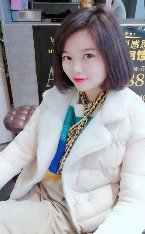认真的雪的第一张照片--佛山相亲服务中心
