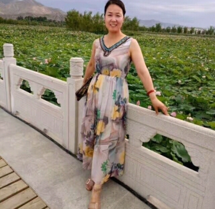 红叶的第一张照片--佛山相亲服务中心