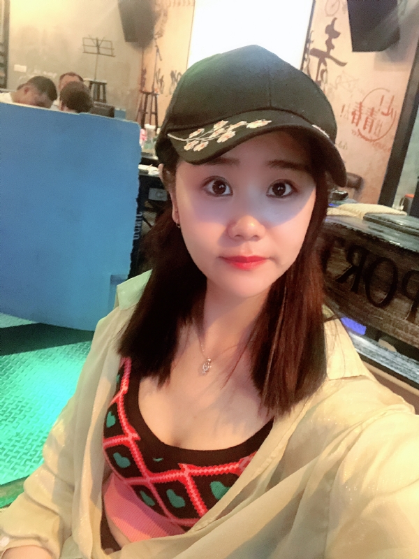 沐秋的第一张照片--佛山相亲服务中心