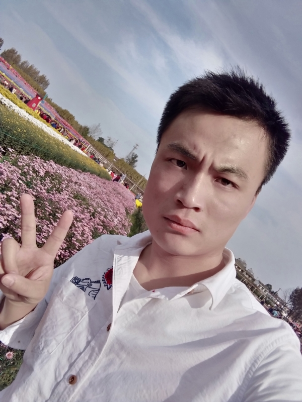 心碎无痕的第二张照片--佛山相亲服务中心