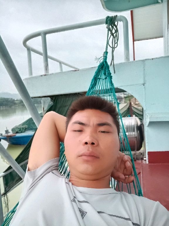 小哥哥的第一张照片--佛山相亲服务中心