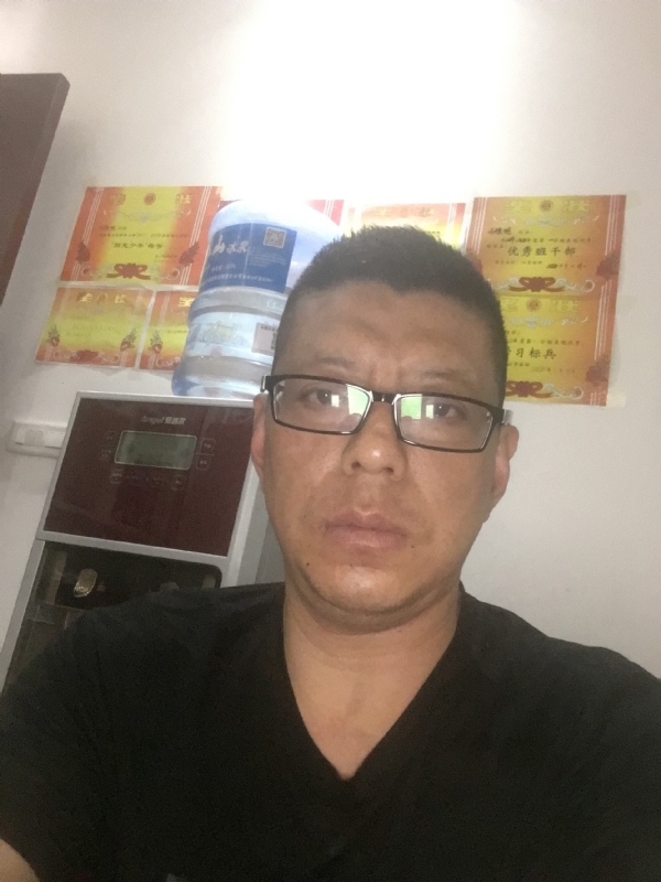 牵手的第一张照片--佛山相亲服务中心