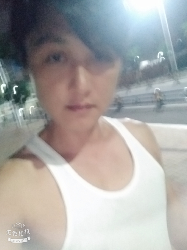 弟弟的第一张照片--佛山相亲服务中心