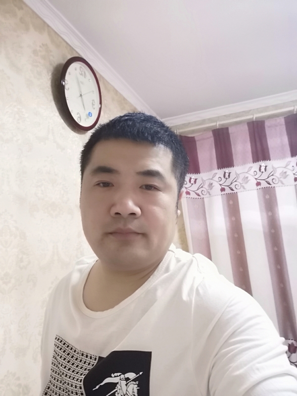 爱你的眼睛的第一张照片--佛山相亲服务中心
