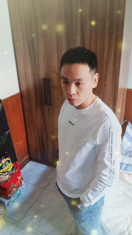 没有蜡笔的小航的第三张照片--佛山相亲服务中心