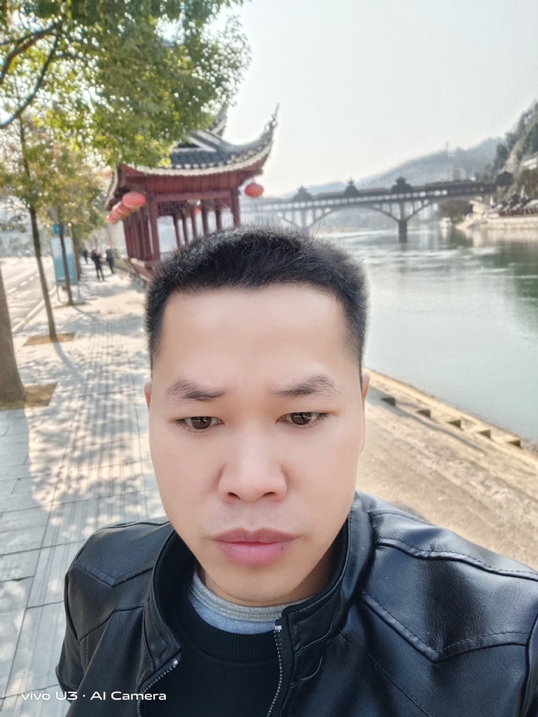啊锦的第一张照片--佛山相亲服务中心
