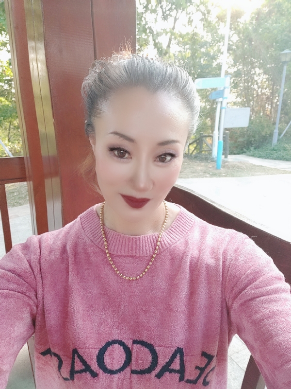 燕子的第五张照片--佛山相亲服务中心