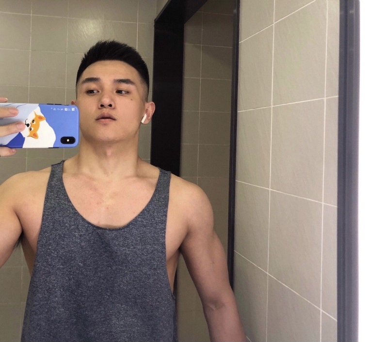 李文亮的第一张照片--佛山相亲服务中心