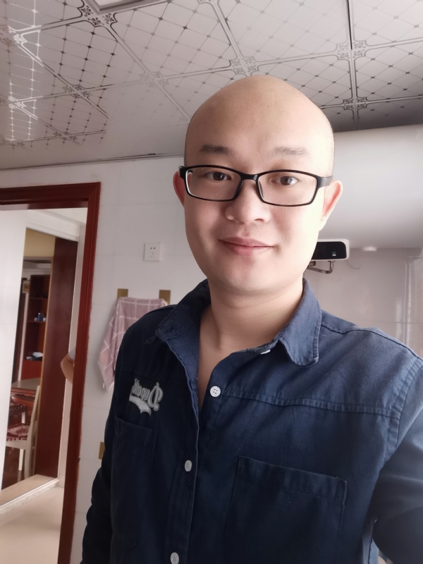 凝望远方的第一张照片--佛山相亲服务中心