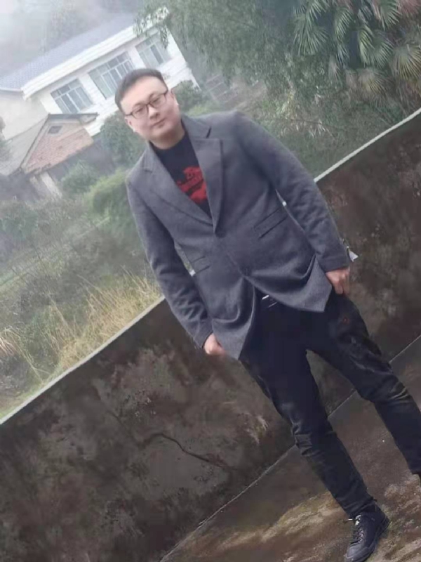 冰城的第二张照片--佛山相亲服务中心