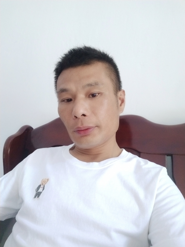 年少轻狂的第一张照片--佛山相亲服务中心