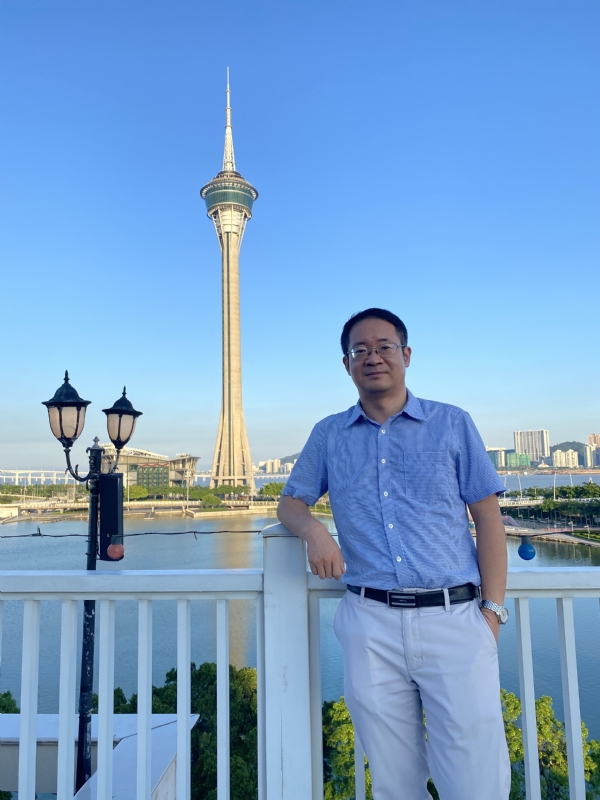 Yangyi的第三张照片--佛山相亲服务中心