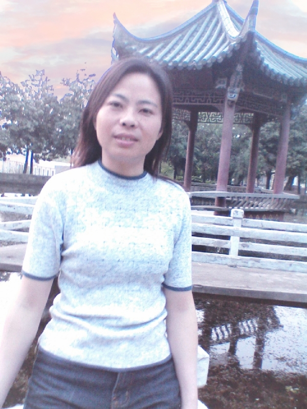 小草的第一张照片--佛山相亲服务中心
