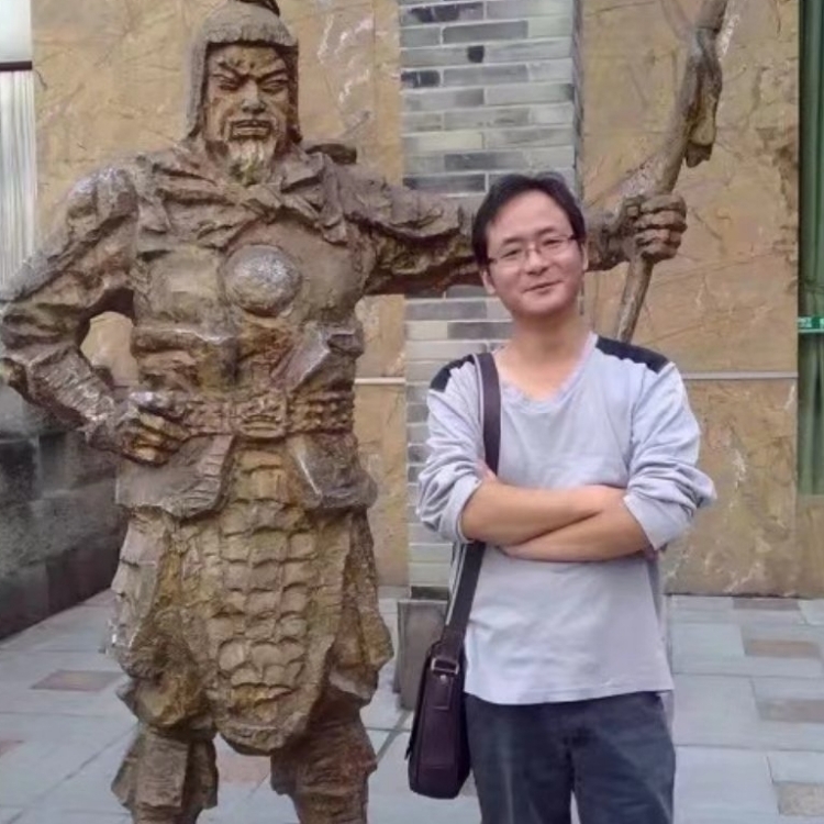 孤狼的第三张照片--佛山相亲服务中心