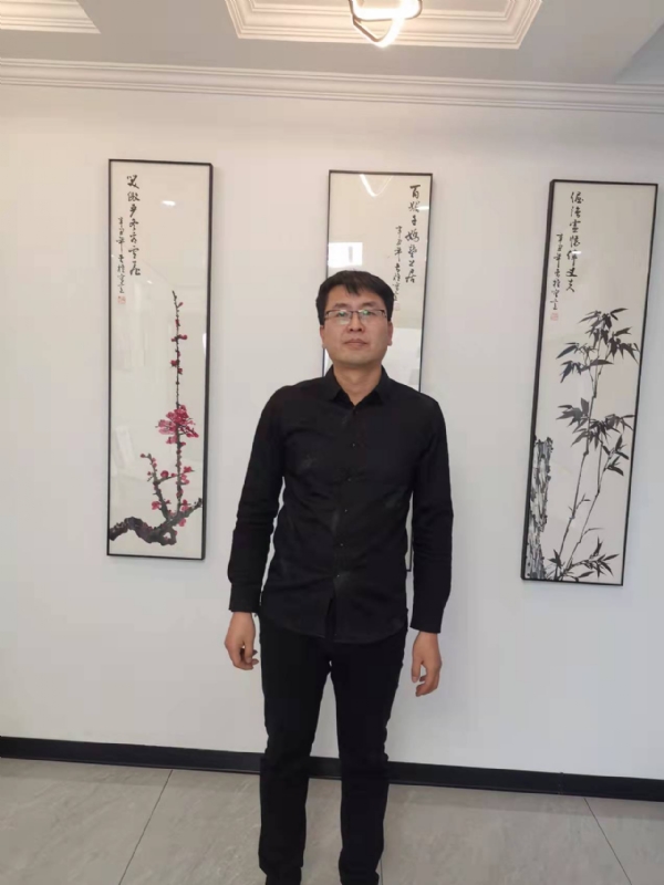 情义比天高的第一张照片--佛山相亲服务中心