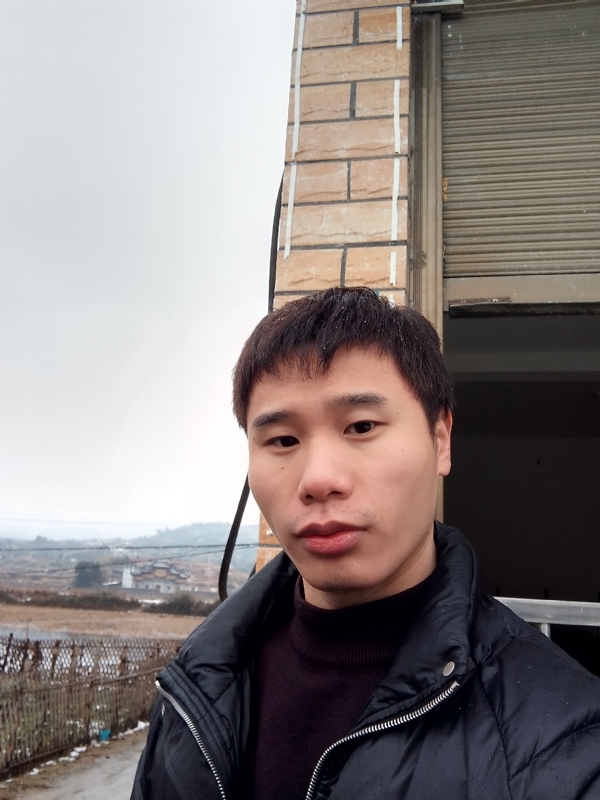 银色的羽翼的第一张照片--佛山相亲服务中心