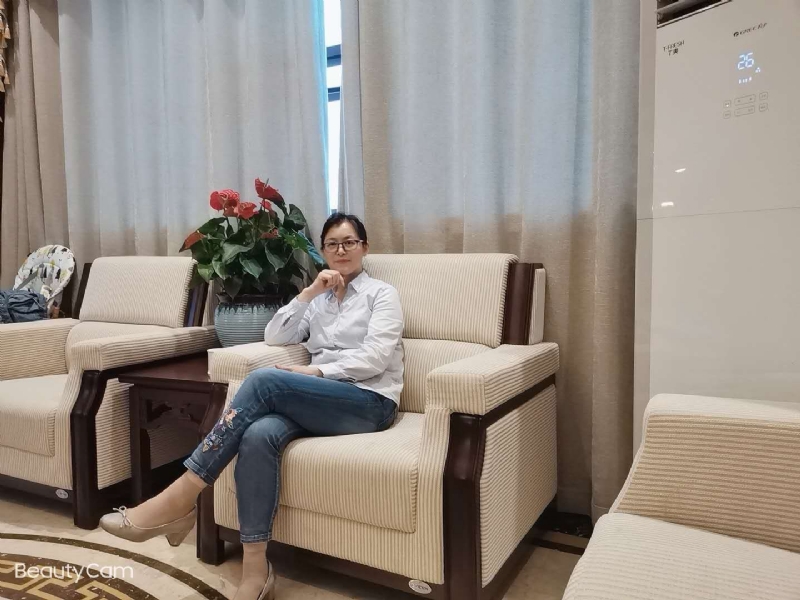 秋水伊人的第一张照片--佛山相亲服务中心