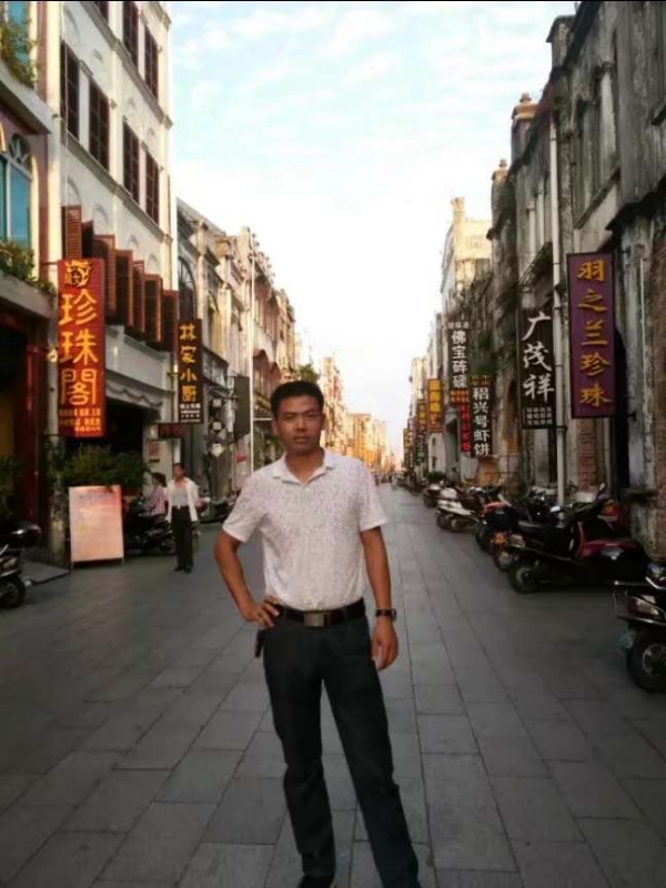 爱生活爱健康的第一张照片--佛山相亲服务中心