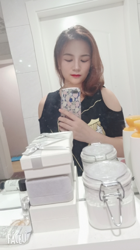 刘莲酥的第四张照片--佛山相亲服务中心