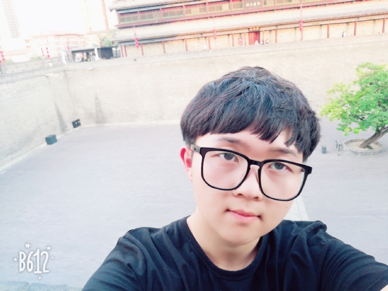 白夜行中人的第三张照片--佛山相亲服务中心