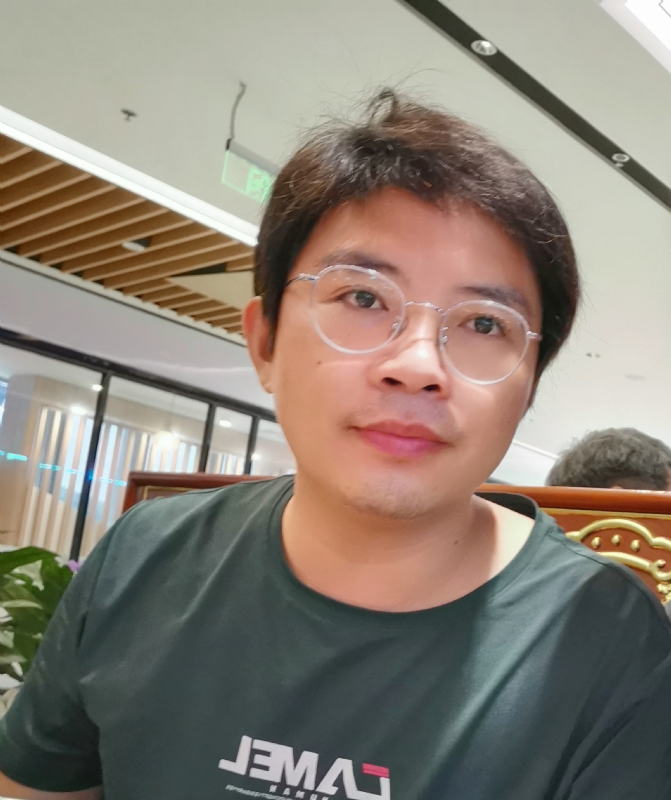陆迅的第三张照片--佛山相亲服务中心