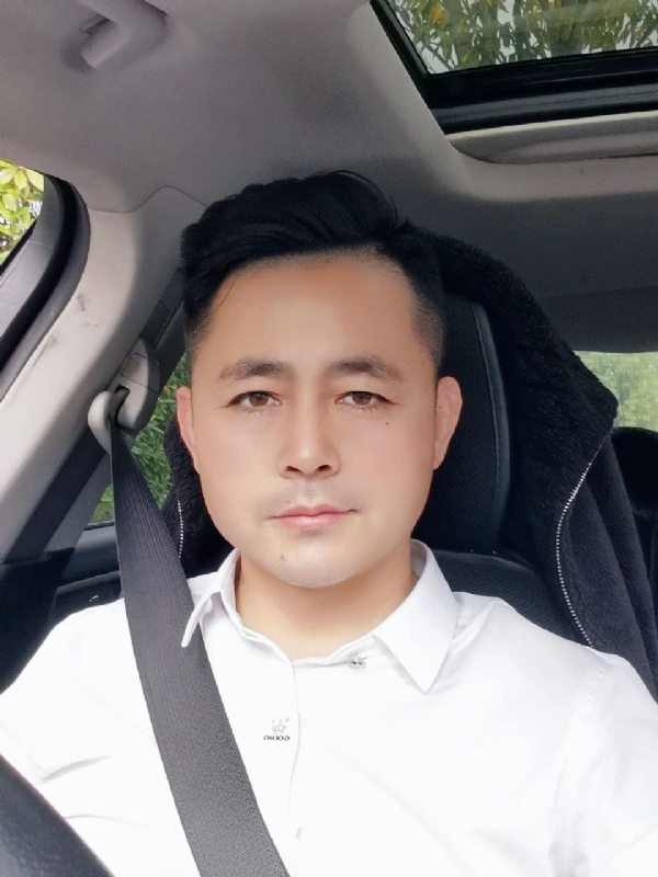 阿华大人的第一张照片--佛山相亲服务中心