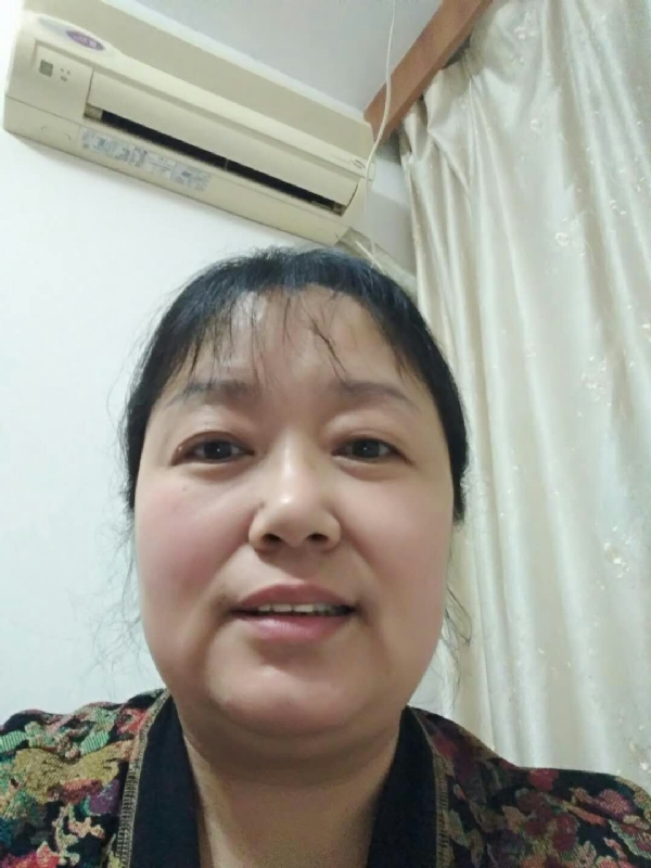 雨中漫步的第一张照片--佛山相亲服务中心