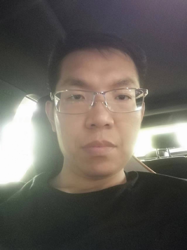 小黑包的第一张照片--佛山相亲服务中心