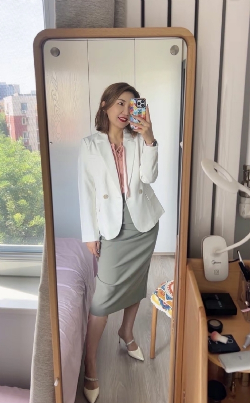 丽波的第三张照片--佛山相亲服务中心
