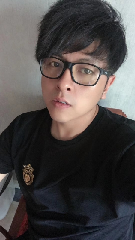 爱你永远不容易的第一张照片--佛山相亲服务中心
