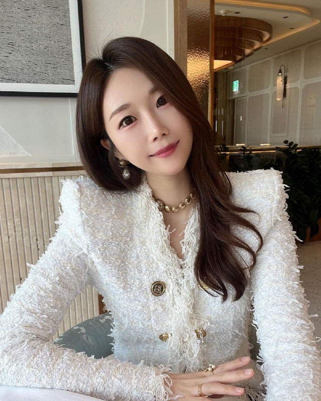 惠然的第一张照片--佛山相亲服务中心