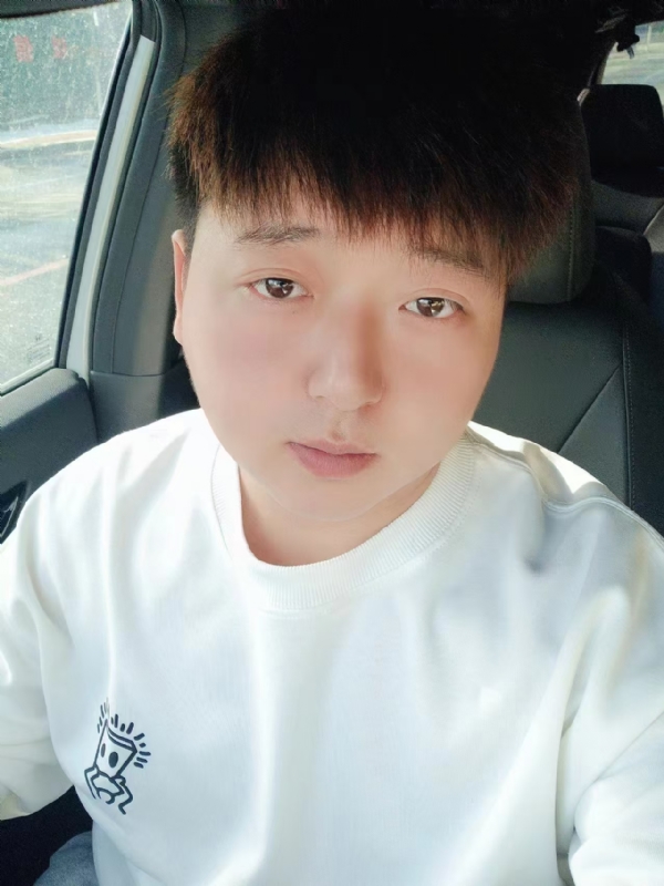 可乐加冰的第一张照片--佛山相亲服务中心