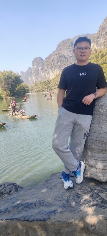 受过伤的狼的第二张照片--佛山相亲服务中心