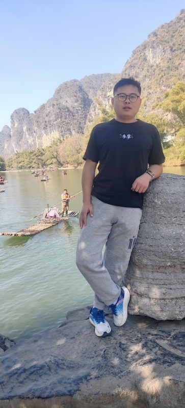 受过伤的狼的第三张照片--佛山相亲服务中心