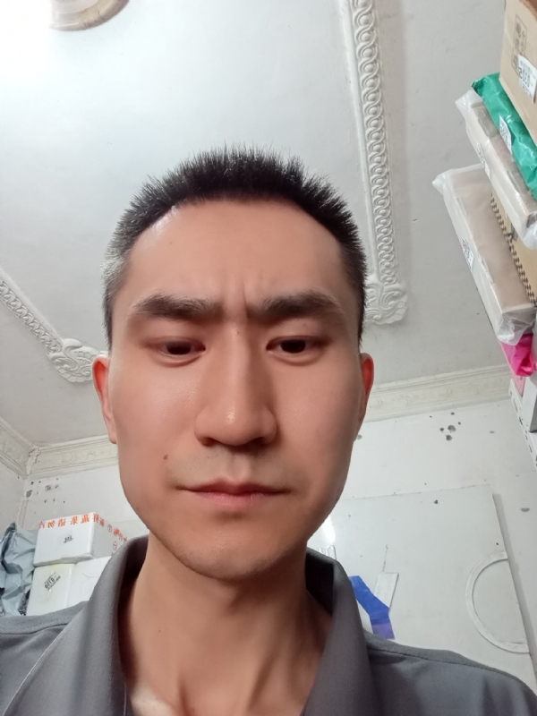 西门吹雪的第一张照片--佛山相亲服务中心